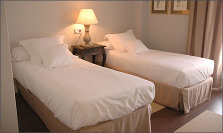 Hotel Maria Jimena 오카나 외부 사진