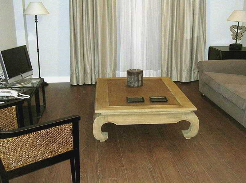 Hotel Maria Jimena 오카나 외부 사진