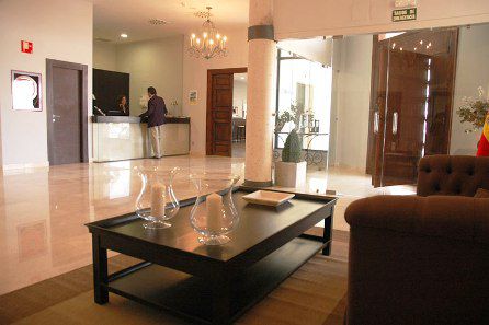 Hotel Maria Jimena 오카나 외부 사진